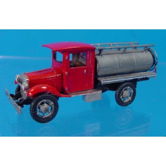 KLEIBER CLOSED CAB OVAL TANK TRUCK