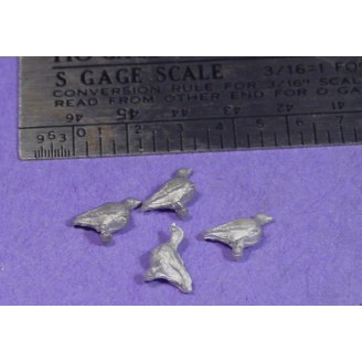 S SCALE / Sn3 DETAIL PARTS : SMALL BIRDS OR CHICKENS