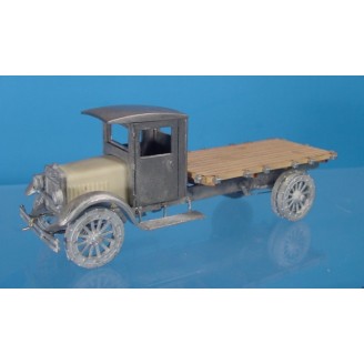 O SCALE KLEIBER CLOSED CAB LONG WHEELBASE FLAT BED TRUCK